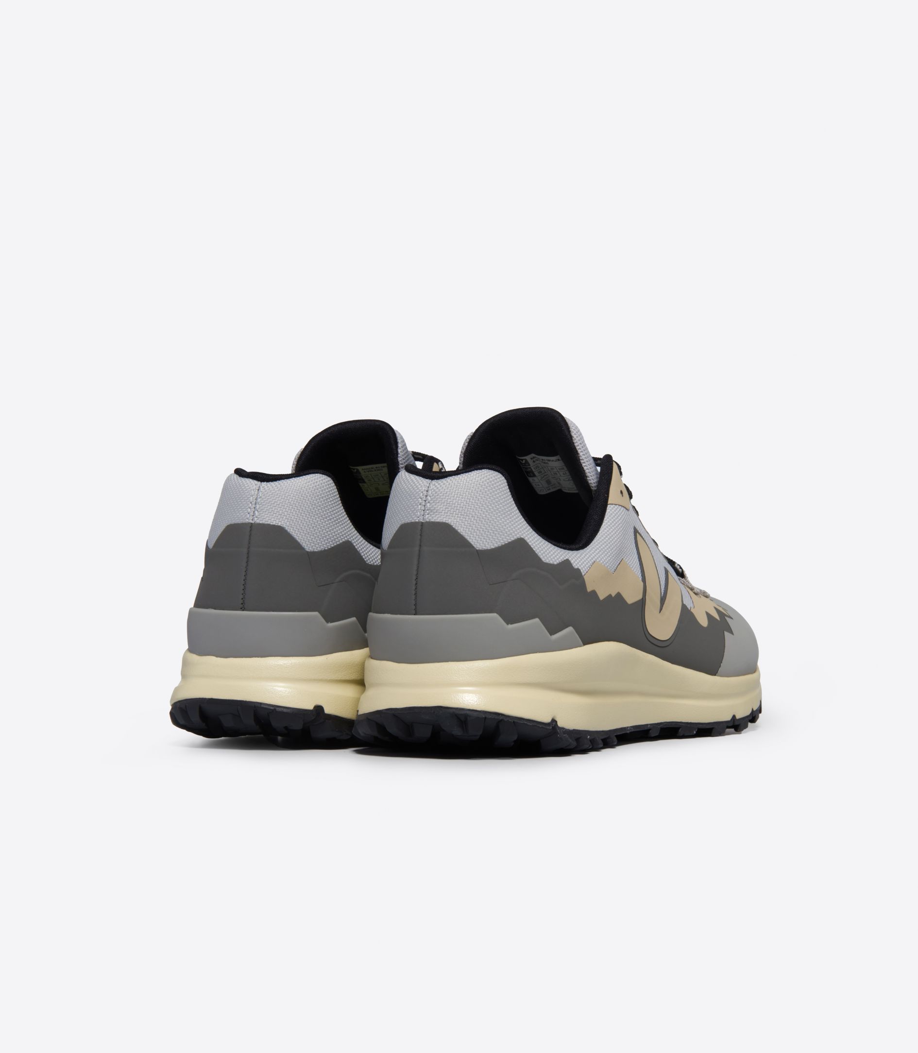 VEJA FITZ ROY LIGHT TREK-SHELL SHARK ALMOND | VJ24747