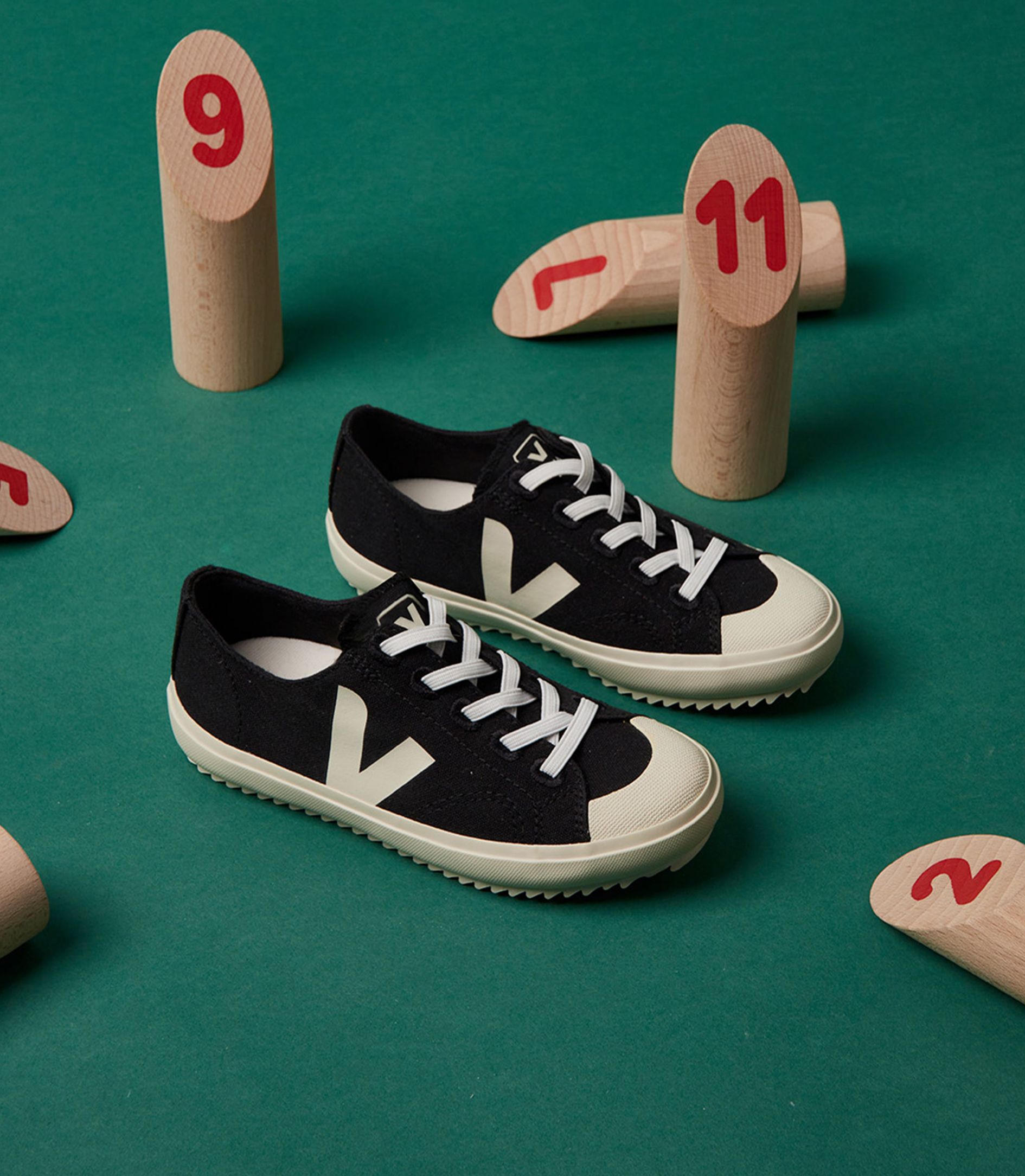 VEJA FLIP ELASTIC LACES CANVAS BLACK PIERRE | VJ24790