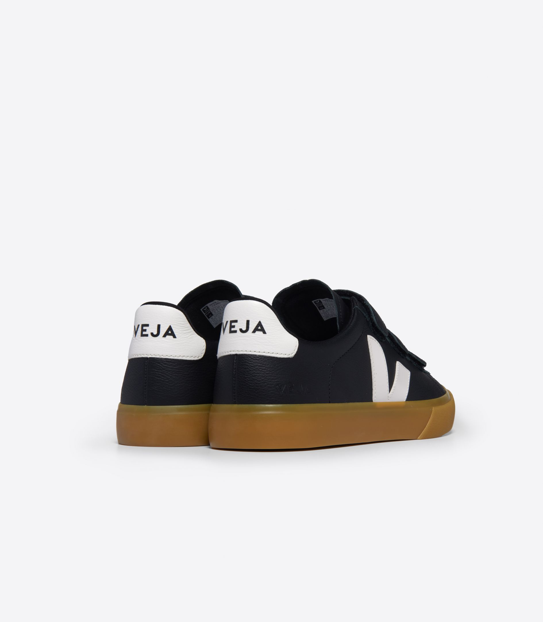 VEJA RECIFE LEATHER BLACK WHITE | VJ24603