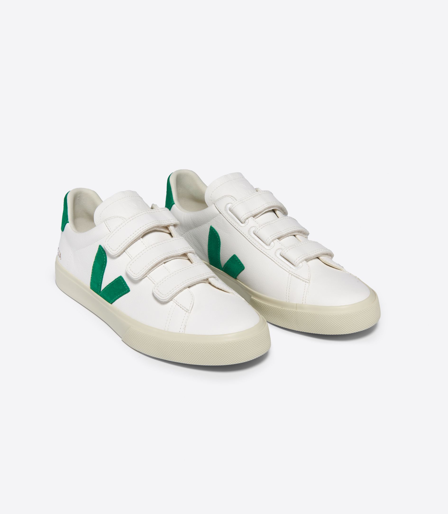 VEJA RECIFE LEATHER WHITE EMERAUDE | VJ24600