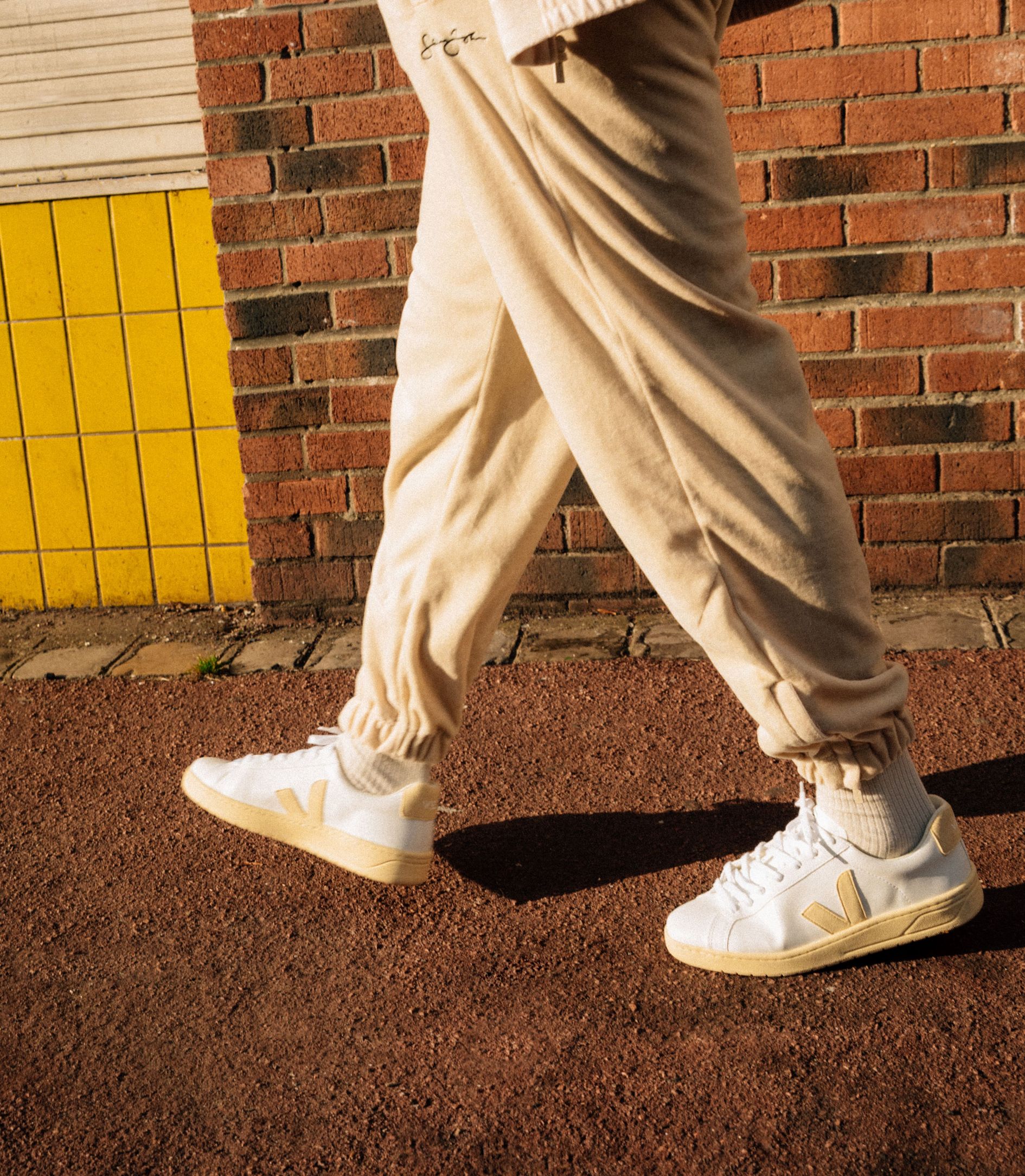 VEJA URCA CWL WHITE BUTTER | VJ24687