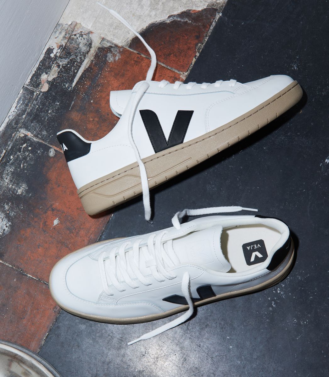 VEJA V-12 LEATHER WHITE BLACK DUNE | VJ24593