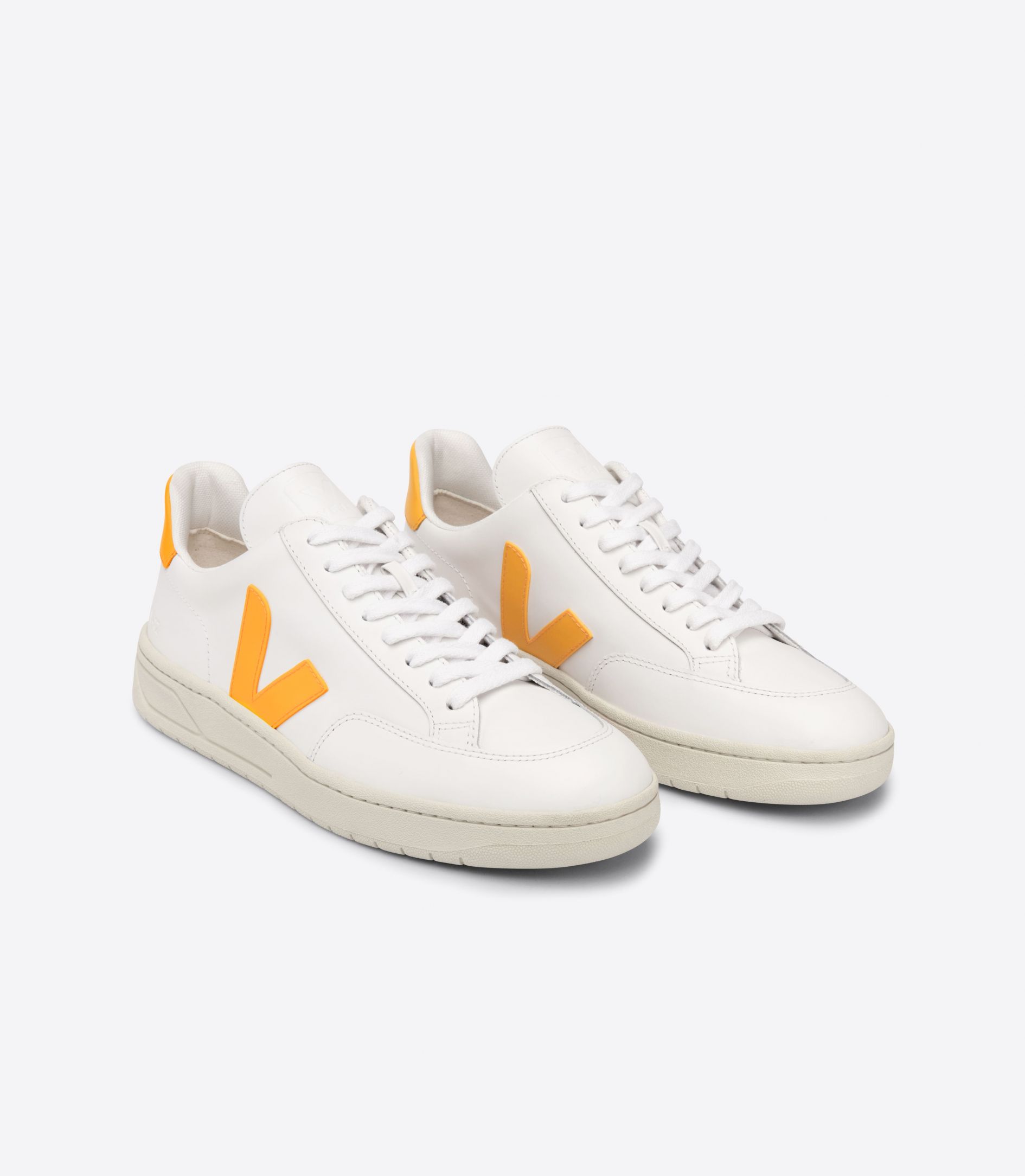 VEJA V-12 LEATHER WHITE OURO | VJ24579