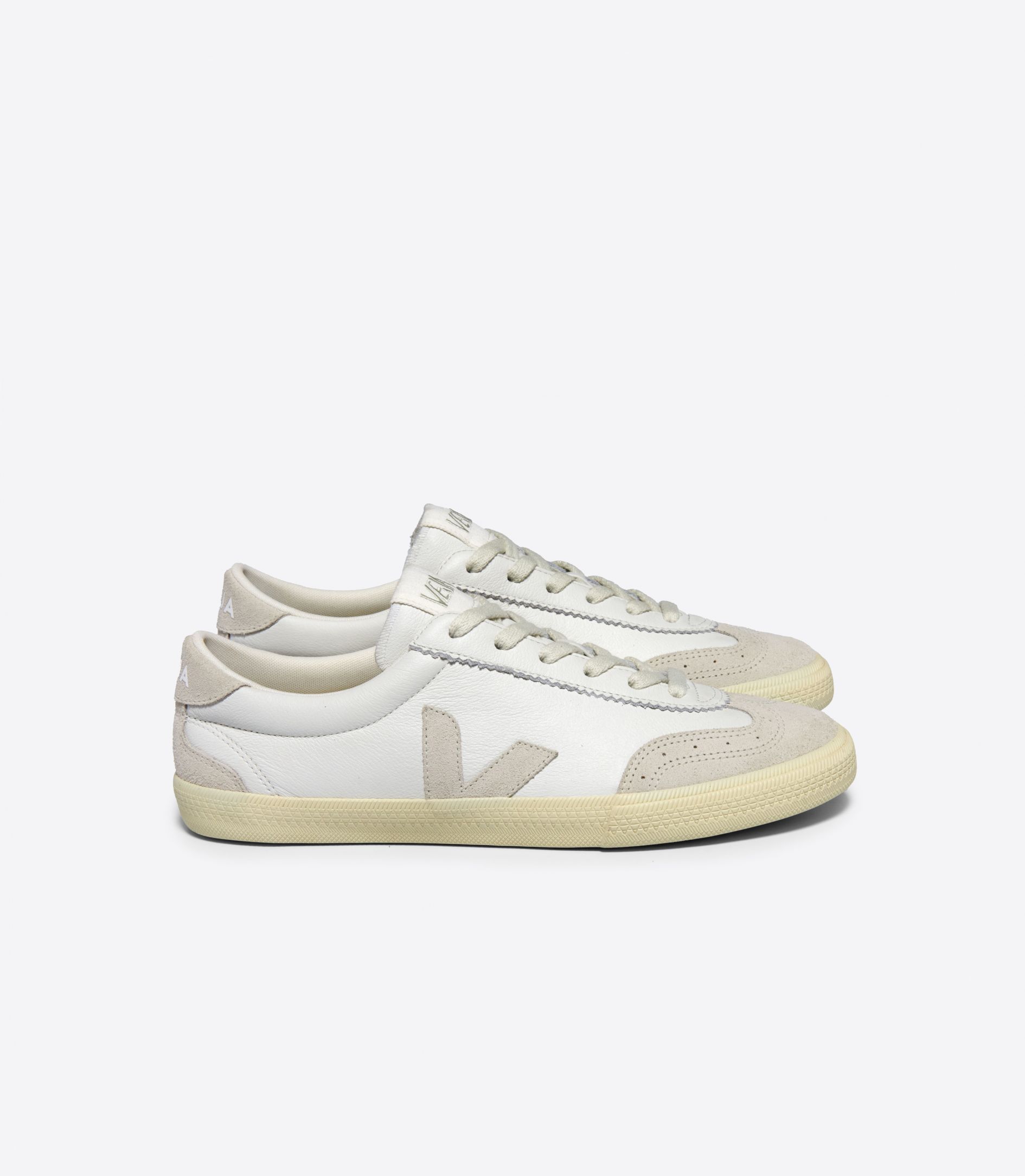 VEJA VOLLEY LEATHER WHITE NATURAL | VJ24177